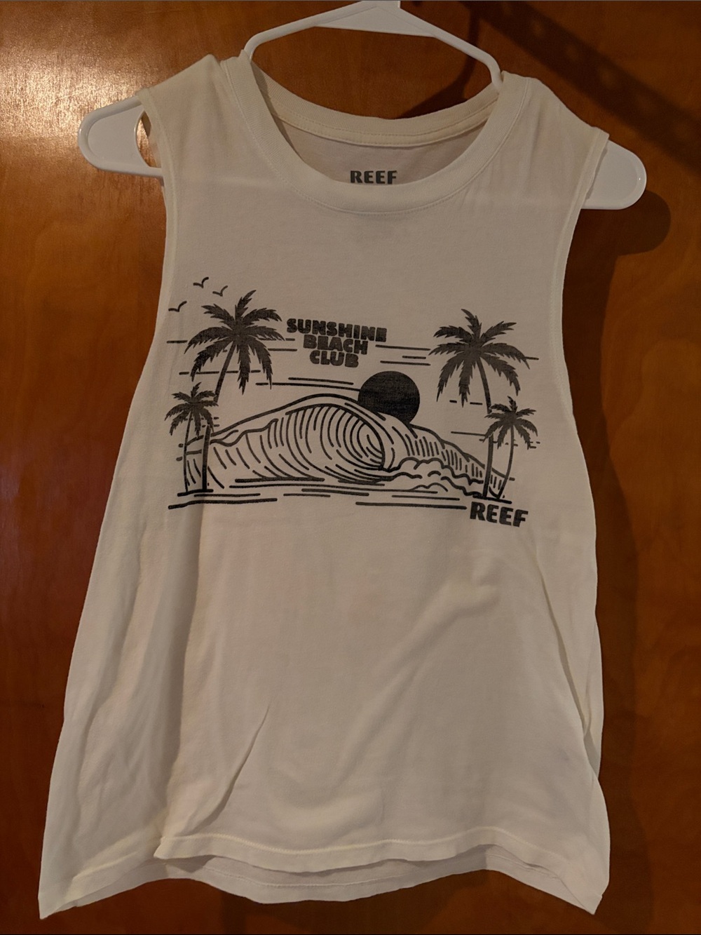Reef Women's Cream Graphic Tank with Beach Sunset Print